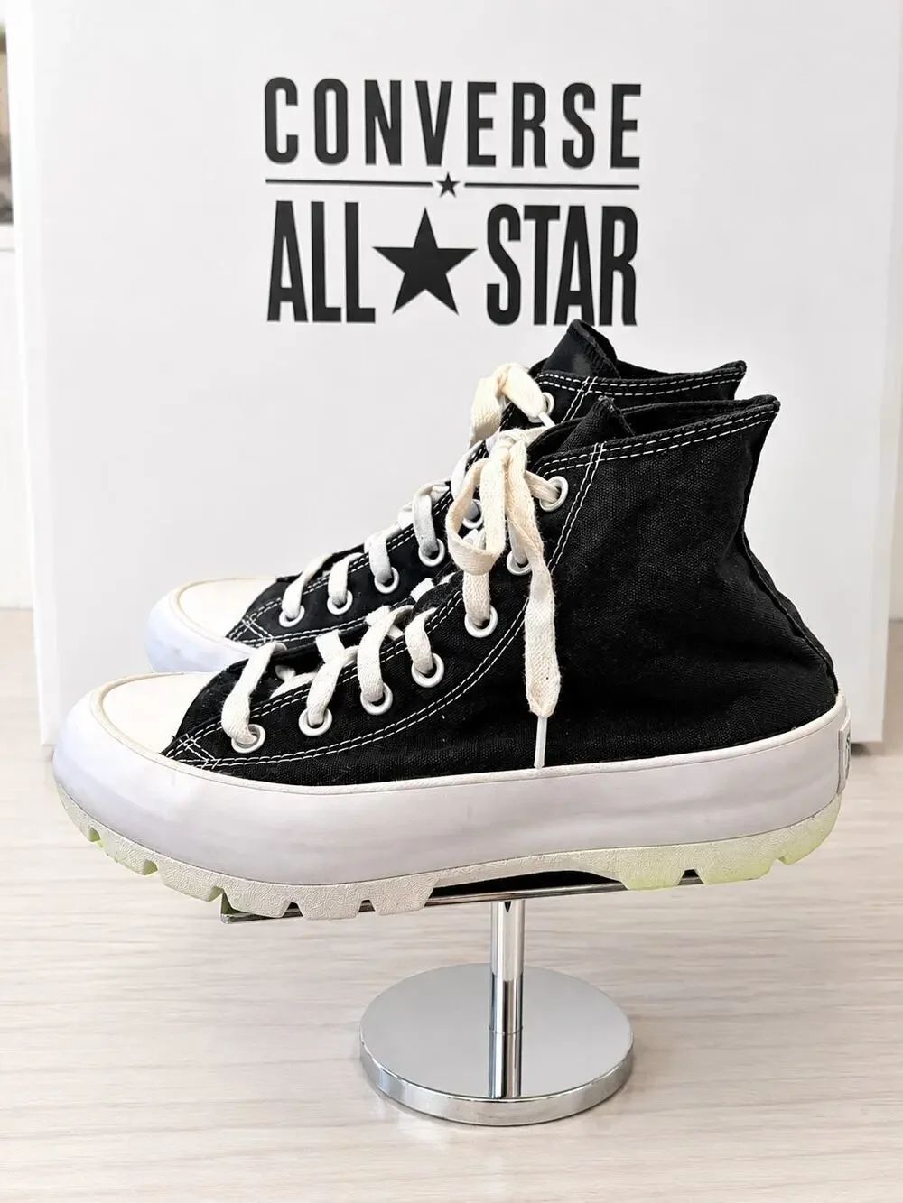 Converse Run Star Hike Hi Black Canvas Platform Women’s 8 565901C